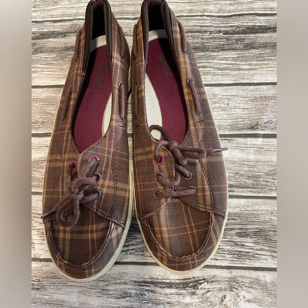Keds plaid shoes. Gel flex